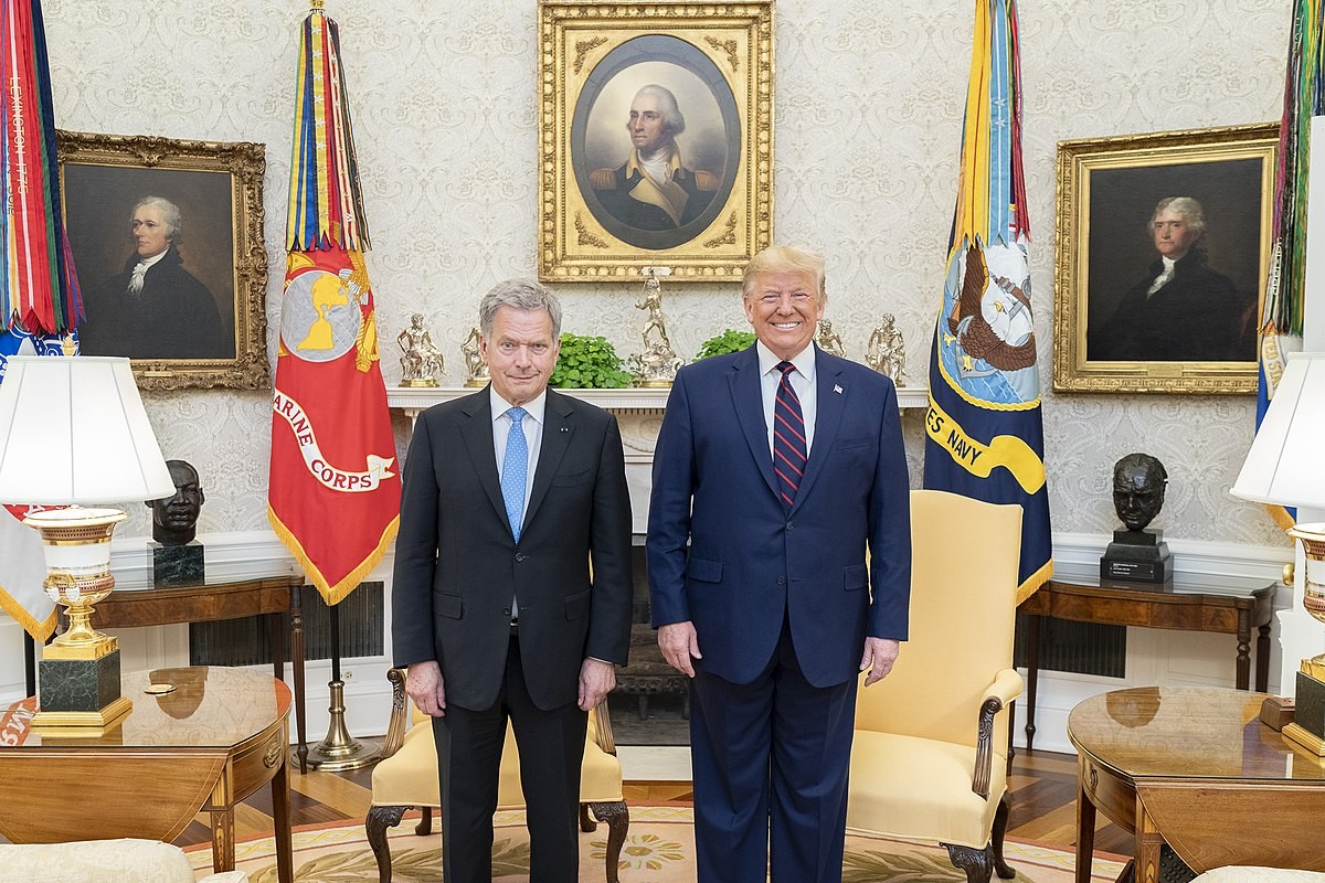 President_Trump_Meets_with_the_President_of_the_Republic_of_Finland_(48834298167) (1)