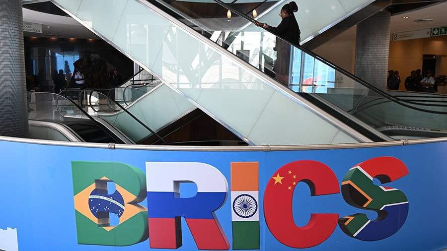 BRICSescalator