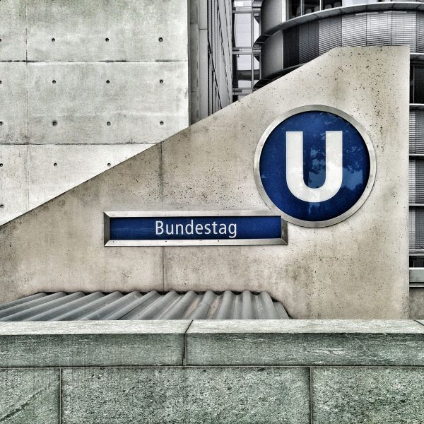 bundestag_reichstag_capital_architecture_building_city_housewife_government_district-1009253